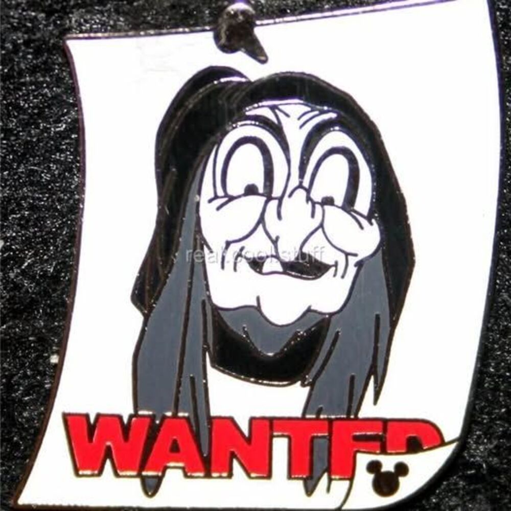 DLR - Cast Lanyard Series 3 - Wanted Poster (Old Hag)